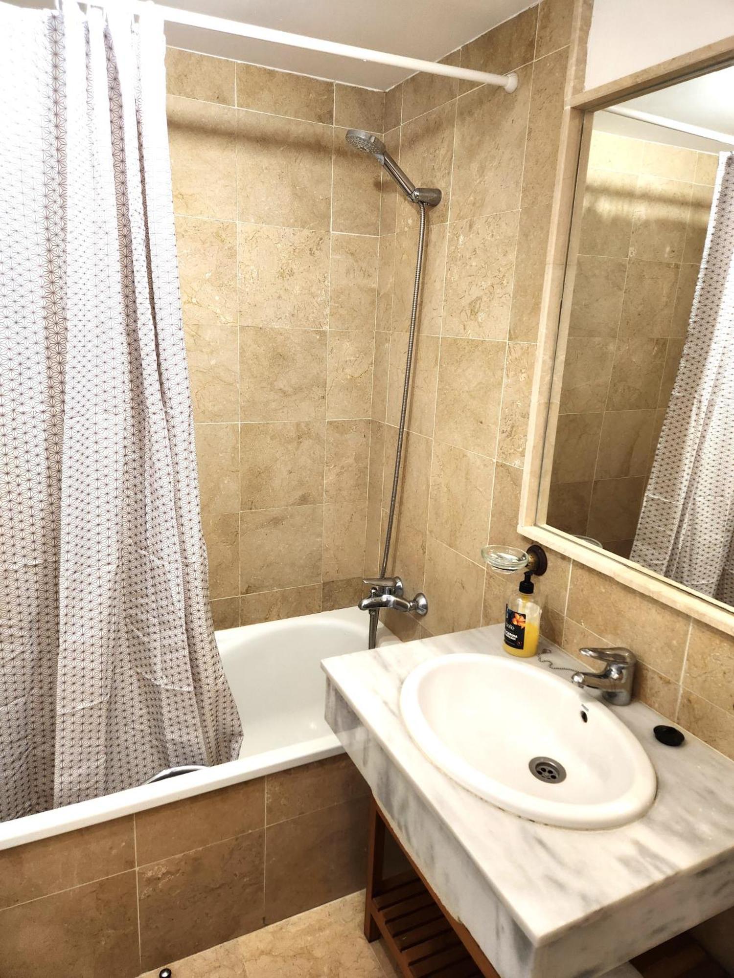 3 Bedrooms With Pool & Parking, Close To Sea And Gibraltar Манилва Экстерьер фото